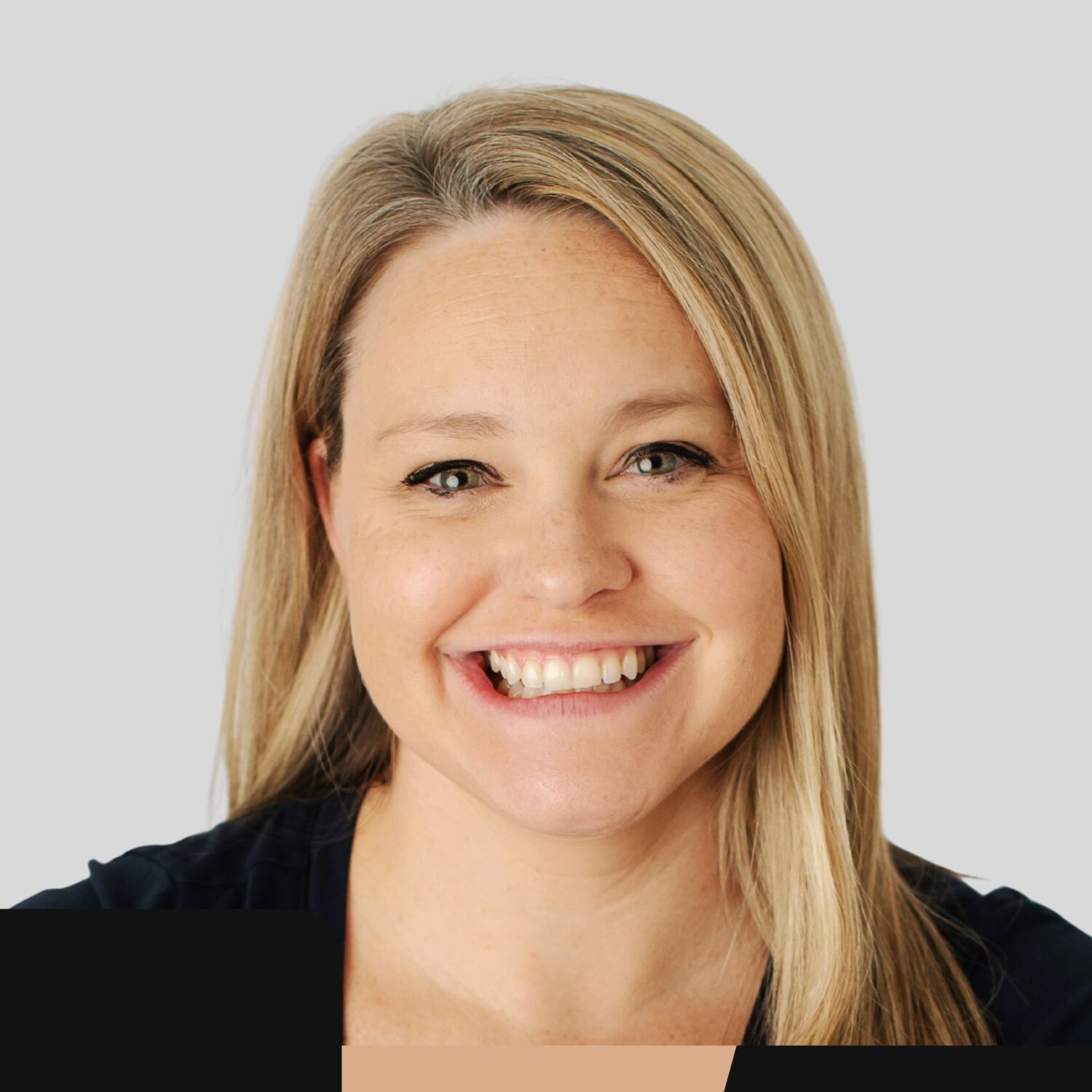 Photo of Katherine Apfel